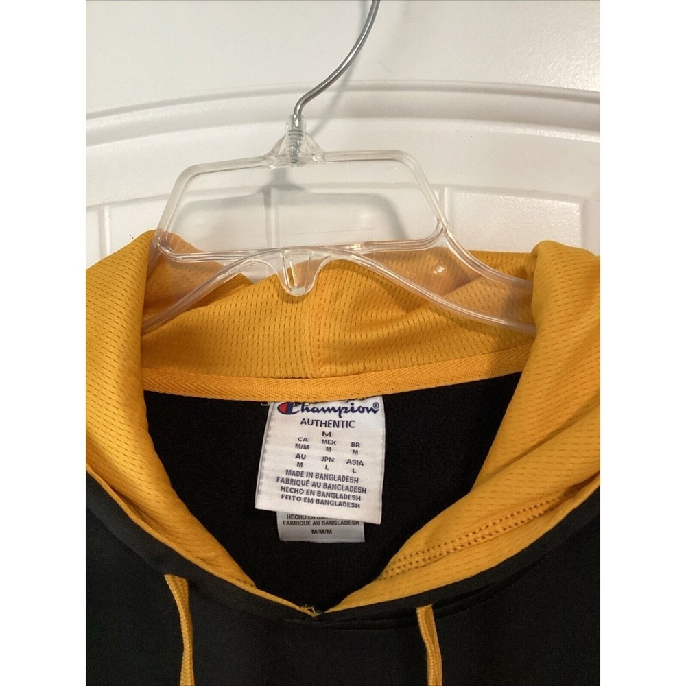 Champion Wichita State Shockers NCAA Hoodie Sweatshirt Pullover Mens M - Picture 2 of 3